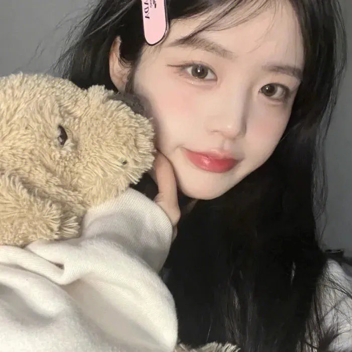 5个吓鬼的少年